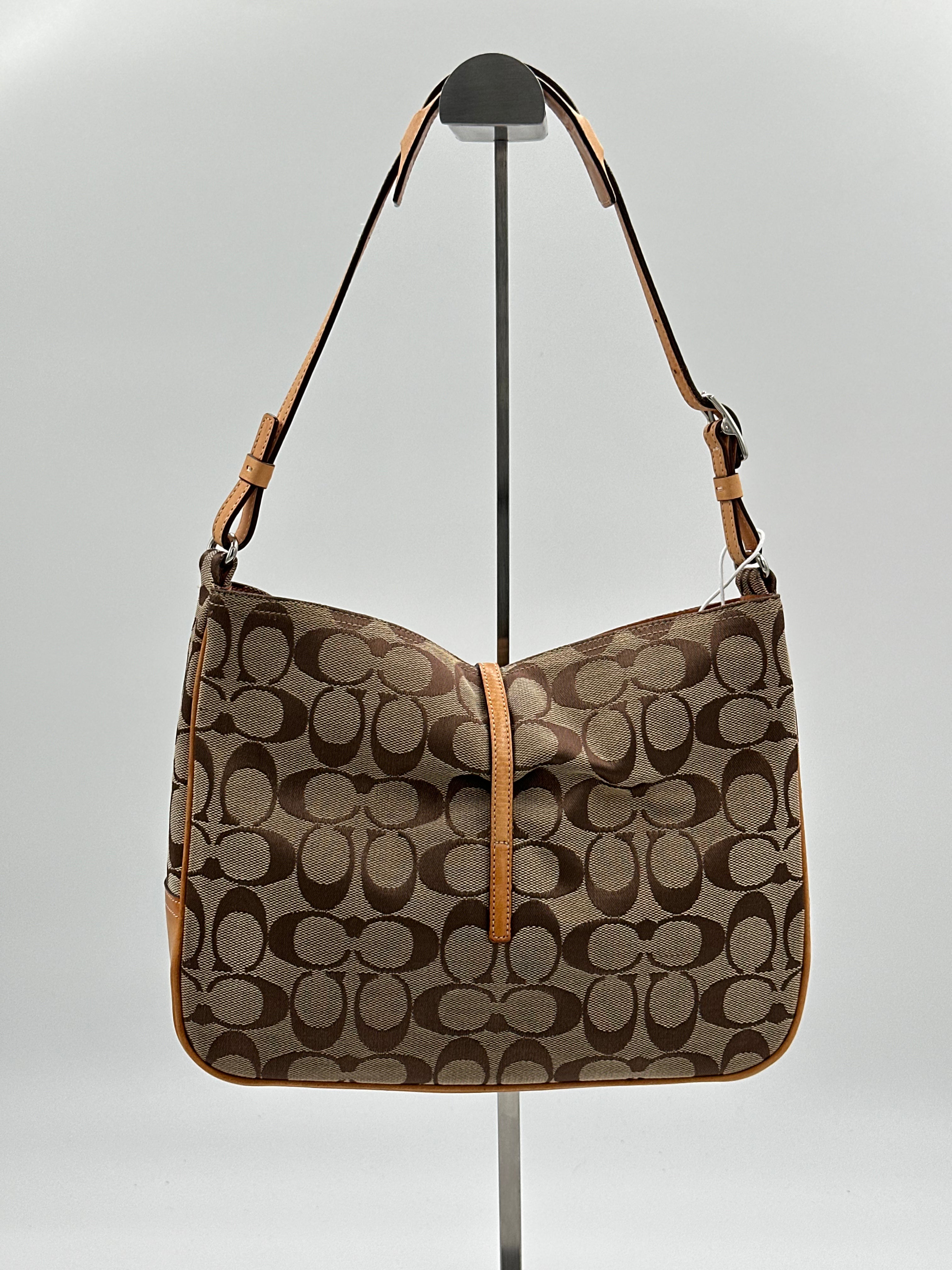 Coach signature clasp hobo bag