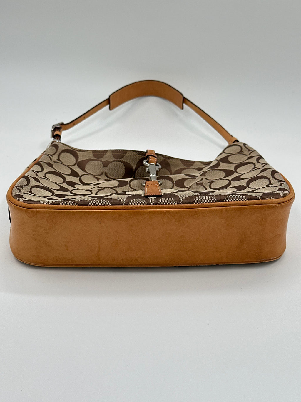 Coach signature clasp hobo bag