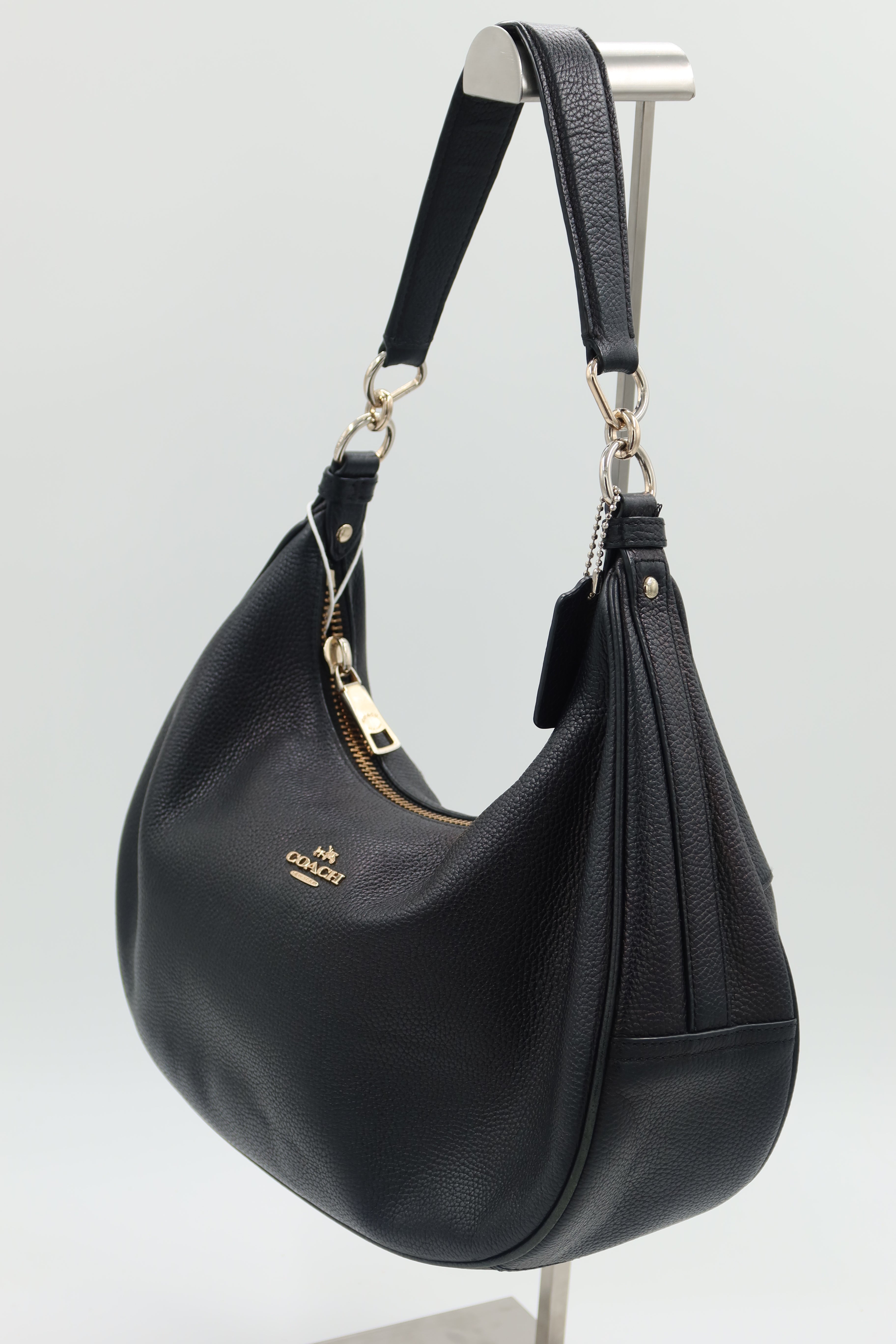 Coach shoulder bag in black