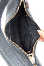 Coach shoulder bag in black