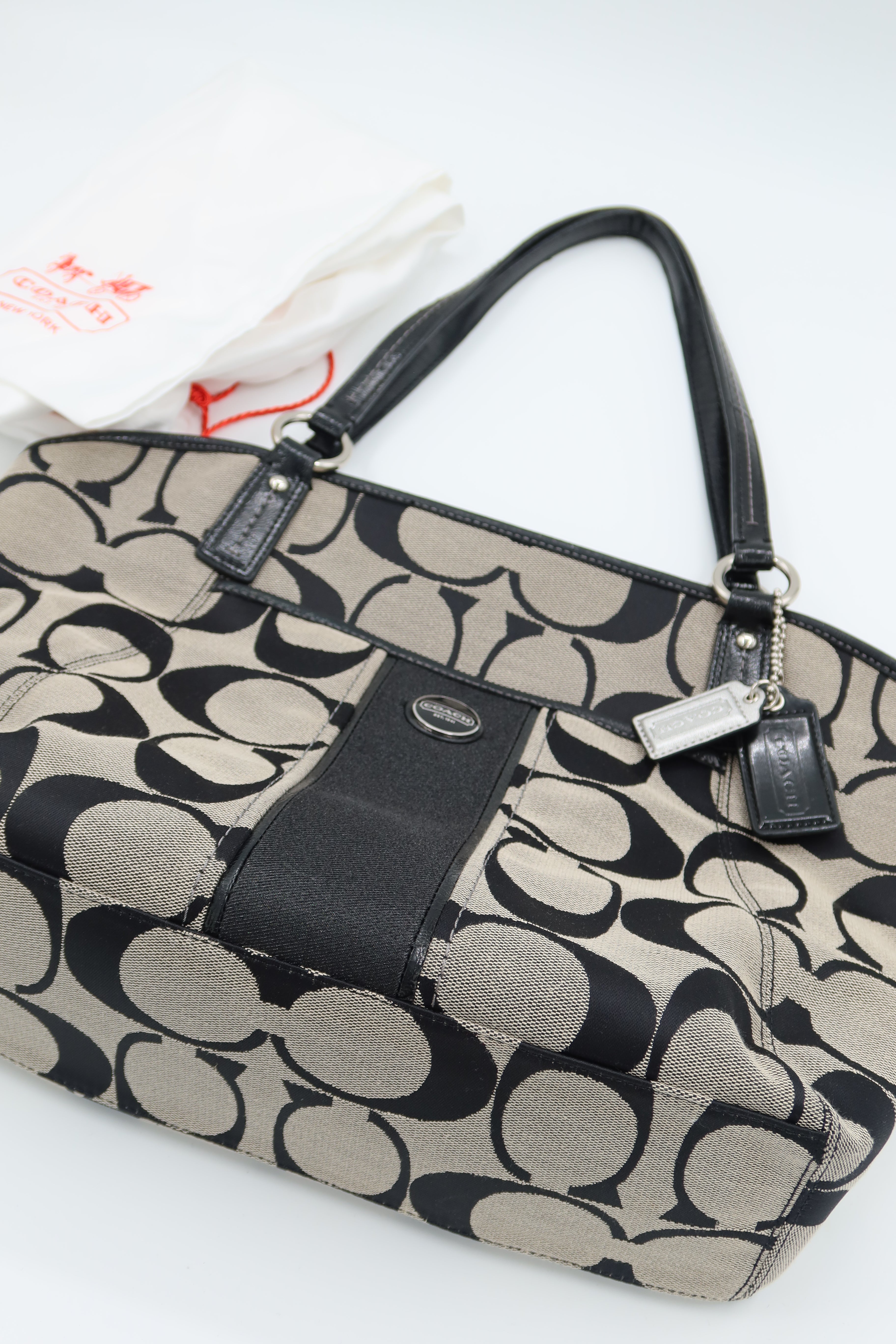 Coach Signature Canvas Tote
